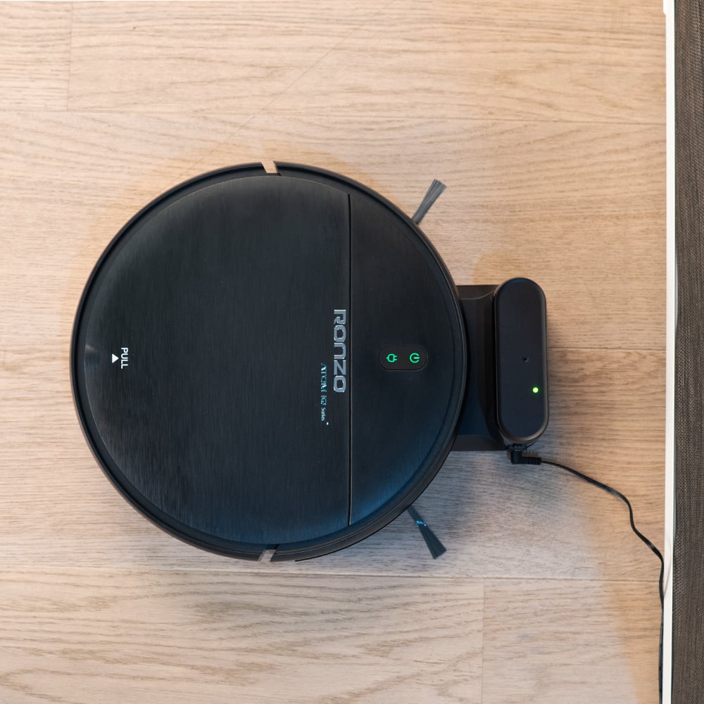 RONZO ATOM IQ Automatyczny odkurzacz i urządzenie do czyszczenia podłóg z bazą ładującą