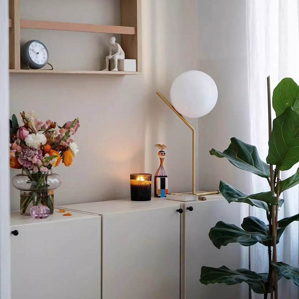 Designerska lampa stołowa Alaris, szkło, metal